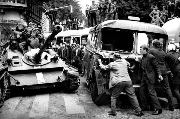 танки-прага-1968