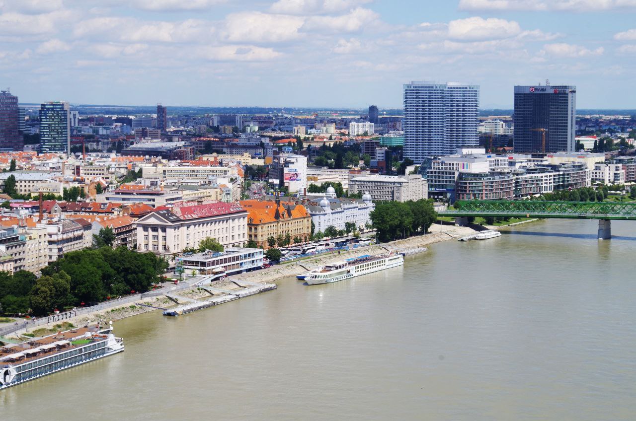Набережная Дуная в Братиславе. Фото Pixabay