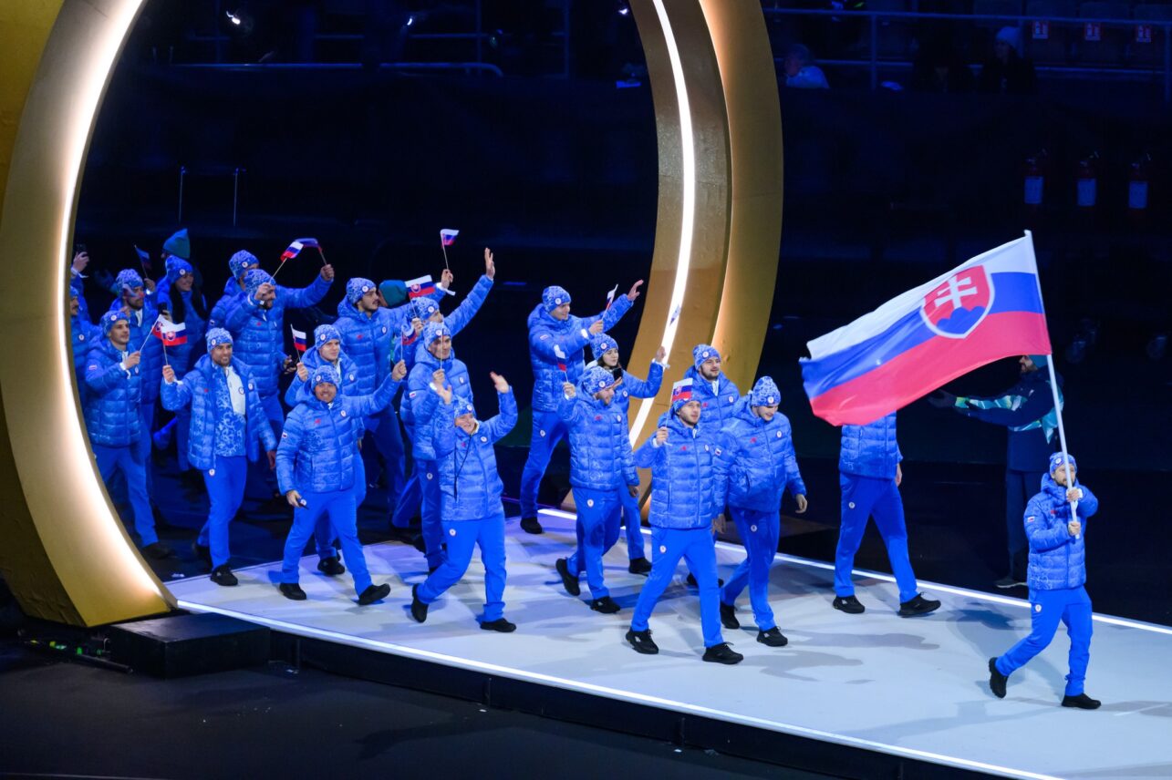 Команда Словакии на открытии Зимних Олимпийских игр 2026 года в Италии. Фото Словацкого олимпийского комитета