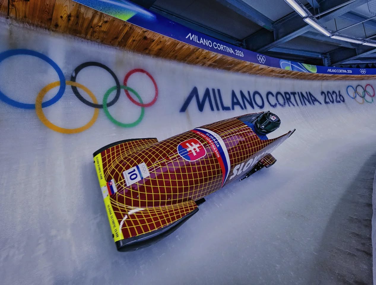 Зимние Олимпийские игры 2026. Бобслеистка Виктория Чернянска в соревнованиях монобобов. Фото с личной страницы в Facebook