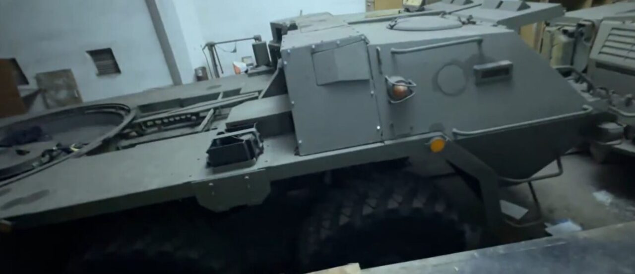 Военная техника, обнаруженная блогерами. Фото: скриншот с видео на канале Majky Urbex