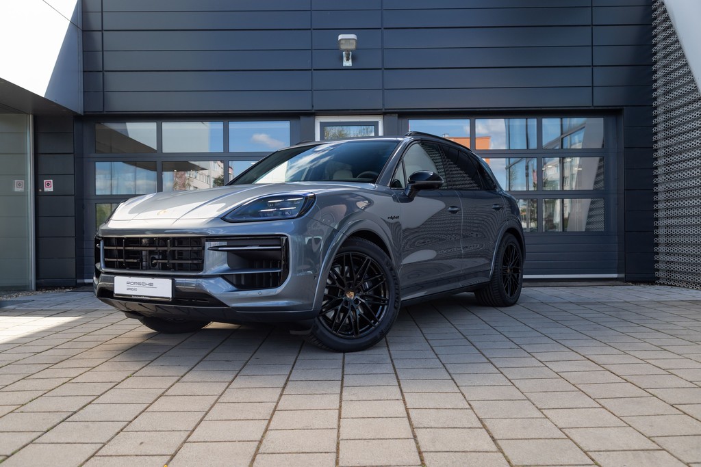 Гибридная модель Porsche Cayenne. Фото производителя